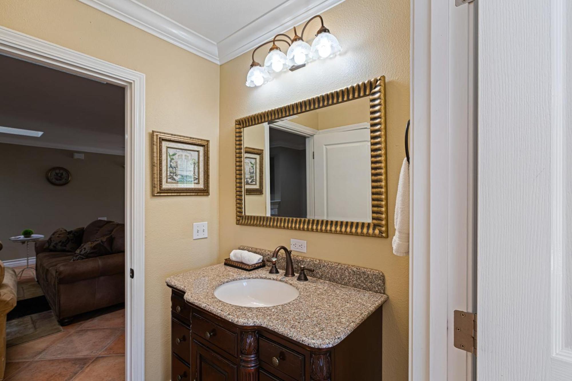 Victorian Manor In Paso Robles Wine Country Pool Hot Tub Firepit Tennis Court Sleeps 28 Exterior photo
