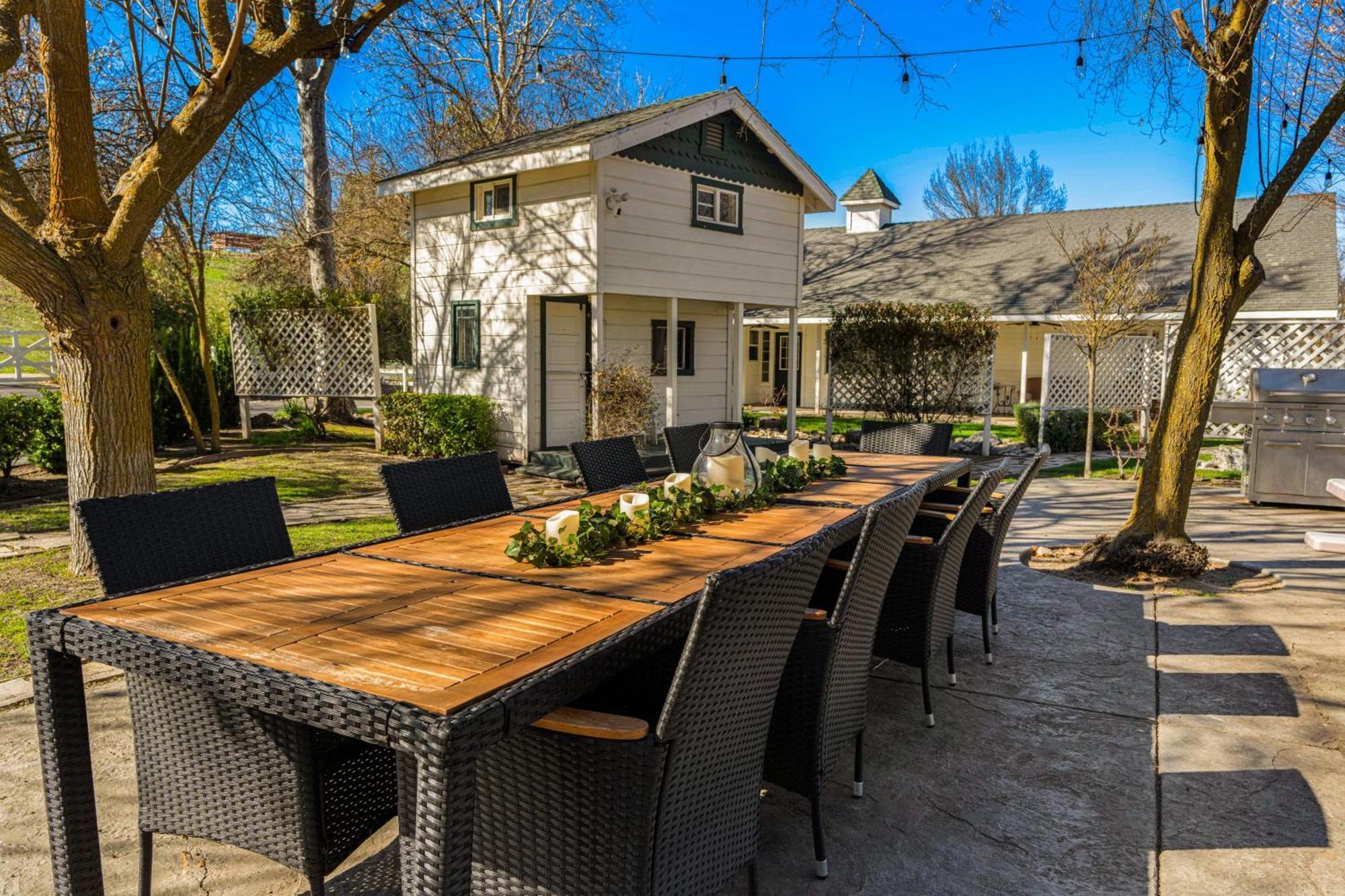Victorian Manor In Paso Robles Wine Country Pool Hot Tub Firepit Tennis Court Sleeps 28 Exterior photo